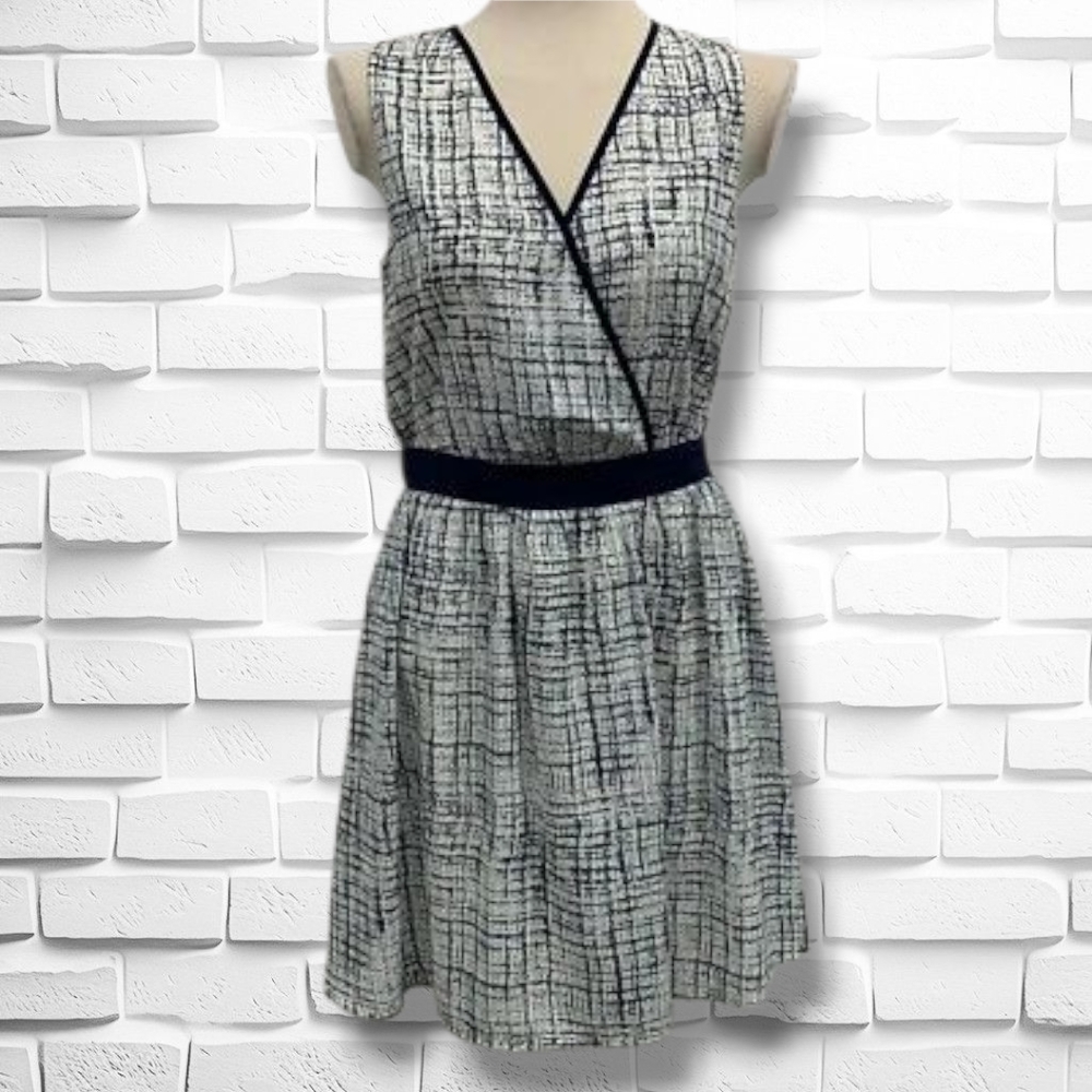 41 Hawthorn Women's Dress Small White Navy Blue Sleeveless NWOT